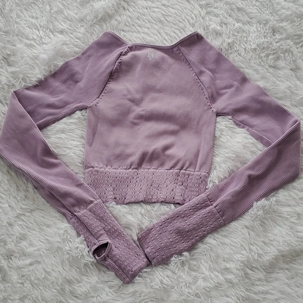 35. Free People Movement Cut It Out Longsleeve Crop Lilac - Picture 6 of 13